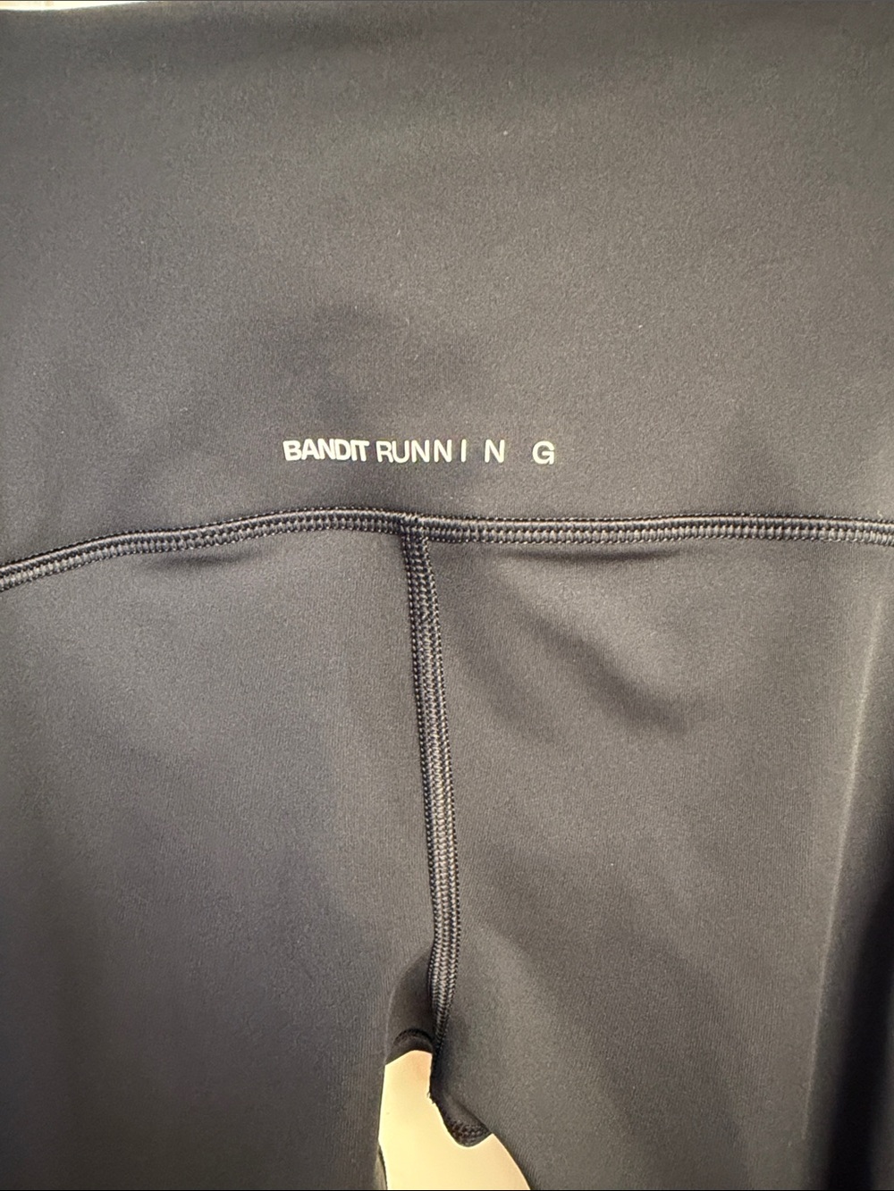 Women's Black High-Rise Performance Leggings - Picture 4 of 10